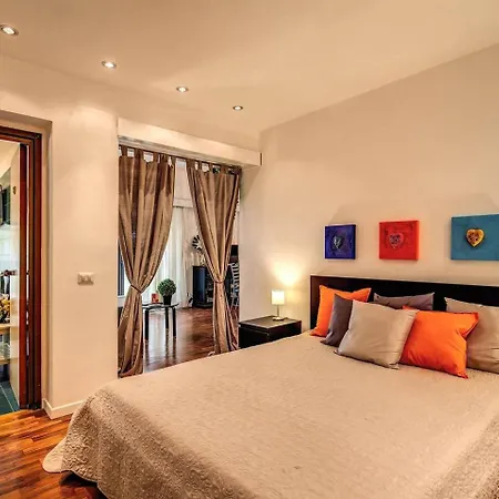 Lovely Close Vatican Apartment *