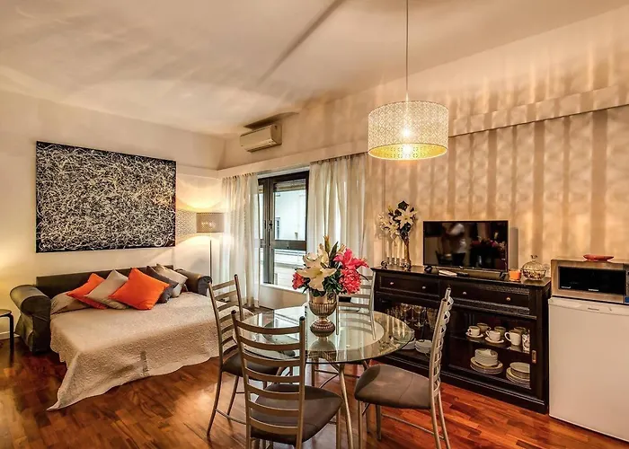 Lovely Close Vatican Daire Roma