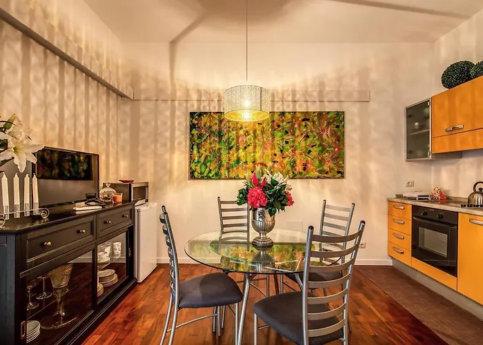 Lovely Close Vatican Daire Roma